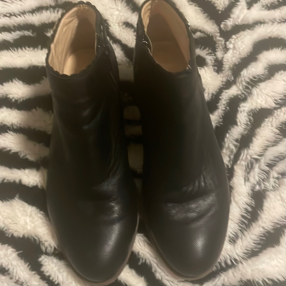 Like new black leather accented with gold buckle Crown and Ivy boots.